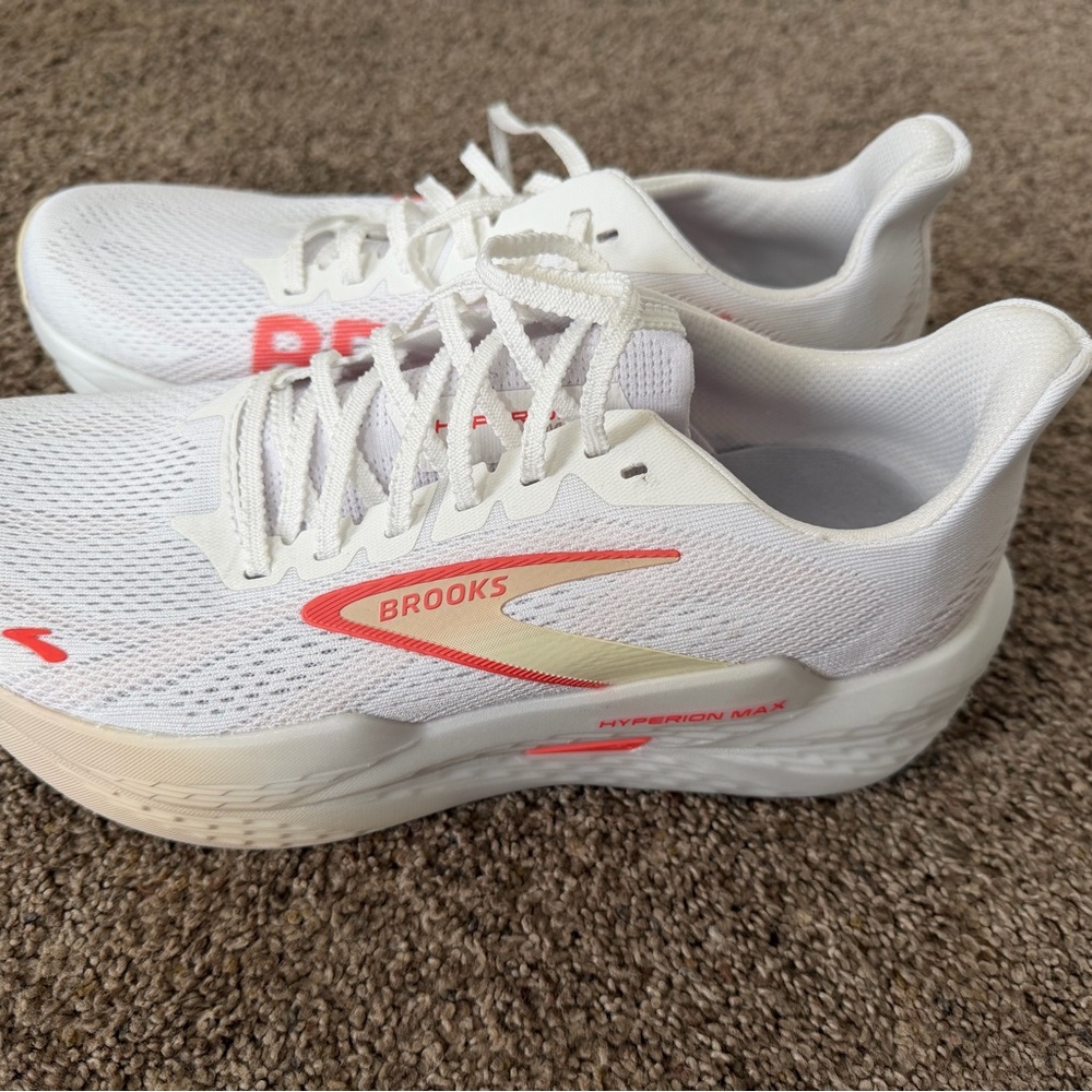 Brooks Women’s  Hyperion Max 2